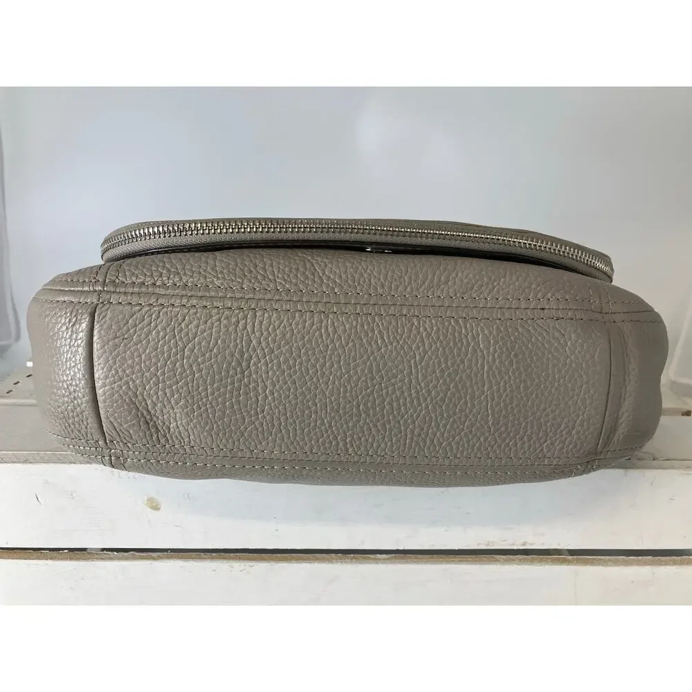 MICHAEL KORS, GRAY MEDIUM PEBBLED LEATHER SHOULDER BAG